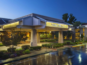 DoubleTree by Hilton Sacramento