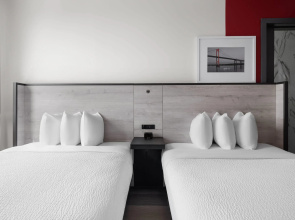 Ramada By Wyndham Brooklyn Near Flatbush