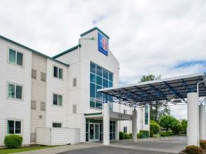 Motel 6 Portland, OR - I-5