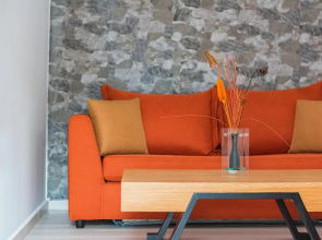 Design Suites Efharis (Syrah)