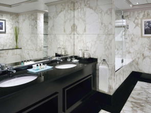 Mövenpick Hotel & Apartments Bur Dubai