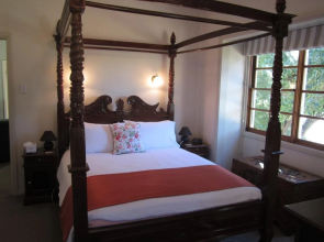 Sutton Forest Cottage