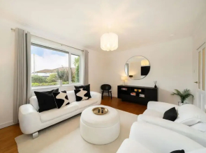 Taigh Tatha - Stylish 3 bed Home