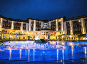 Lotus Therme Hotel & Spa