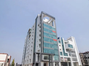 OYO Townhouse 120 The Axis