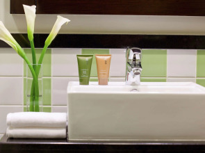 Movenpick Hotel Apartments Al Mamzar Dubai