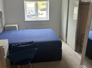 Inviting 2-bed Apartment in Bushey