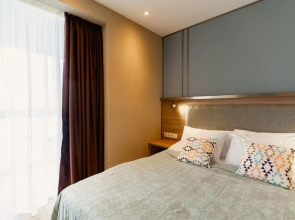 Leo Group BEST STUDIO 2317 Alliance Palace