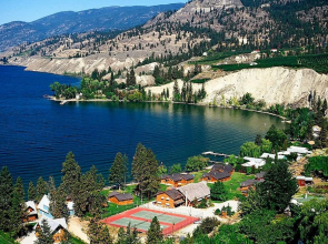 Sandy Beach Lodge & Resort