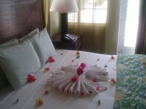 Room in Guest Room - Aanola Villas 6b Tranquil Privy Boudoir