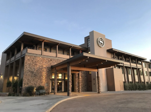 Sheraton Redding Hotel at the Sundial Bridge