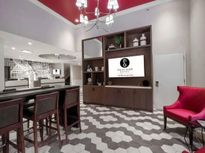 Hotel Saint Clair- Magnificent Mile