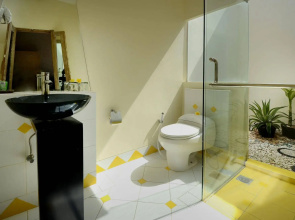 Bali Breezz Hotel