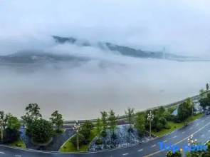 Renshou Hongyu Business Hotel (Renshou City Wetland Park Branch)
