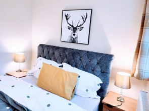 Crystal Suite 2 -free private parking