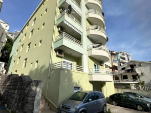 Quiet Studio in a great location