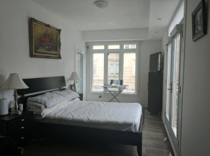 Gardens at Queen Luxury One Bedroom