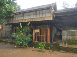 Homestay Kurnia - Hostel