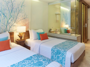 Отель Bandara Beach Resort, Phuket