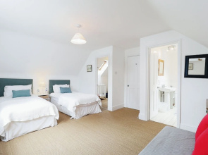 Rofford Lodge