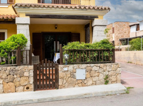 The apartment is located on two floors. The ground floor has a living room with sofa bed, with kitch-TRILO MIRTO