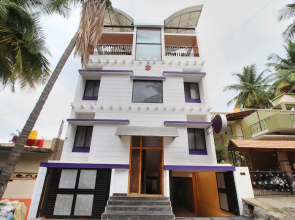 OYO 10451 Resside Apartment