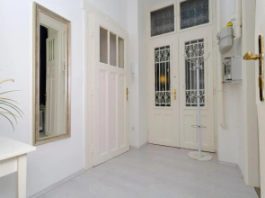 Boutique Residence-Jokai