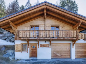 Luxury 10 pax Chalet With Incredible Views Garage