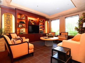 Scottsdale 2 Bedroom Condo by RedAwning