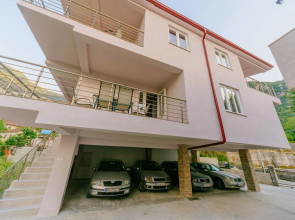 Paradise Bay Apartments