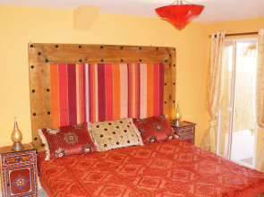 Inn Seventies Cheap & Chic II