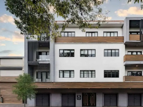 Mariano Escobedo Apartments by VH