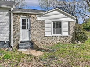 Bright Columbia Home: 47 Mi to Dtwn Nashville