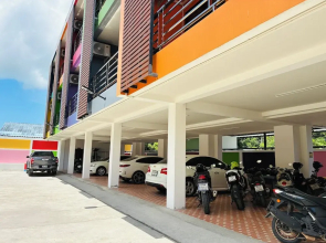 Rainbow Room No 10 Front of Haad Rin Queen Ferry