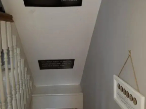 Slough Centre Townhouse with driveway parking for up to two cars