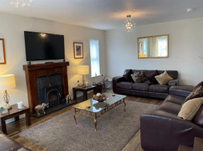 The Grange, Portrush Sleeps 13 6 bedrooms