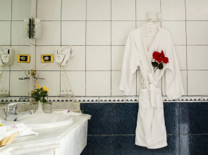 Cataract Layalina Naama Bay