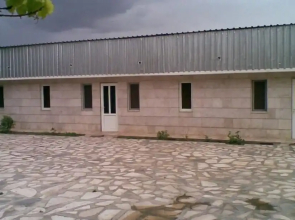 Khosrov Hotel