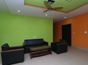 Maa Barabhuja Guest House by OYO Rooms