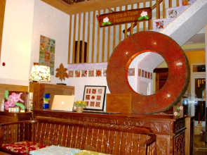 Home & Teak Homestay