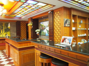 Renoir boutique hotel