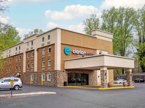 Clarion Pointe Charlottesville