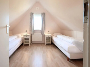 Charming Villa With Terrace Near Forest