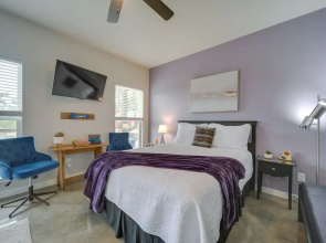 Stunning Texas Studio < 1 Mi to Canyon Lake!