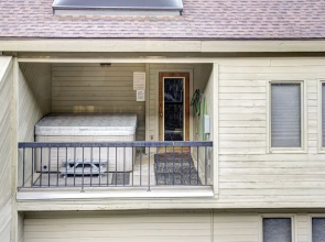 1115 Lowell Avenue 4 Bedroom Condo