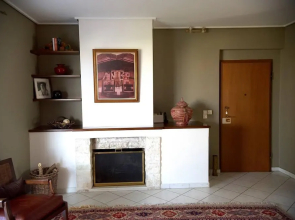 Cosy-relaxing Flat Very Close to Underground