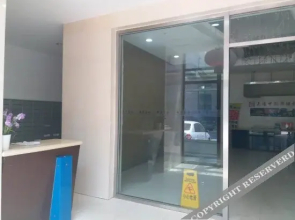 Dalian Xinghai Square Holiday Apartment