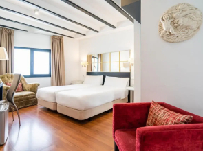 Hotel YIT El Postigo