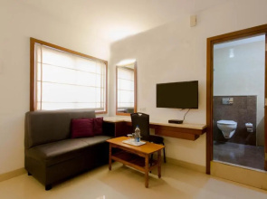 FabHotel Sri Chakra Inn Porur