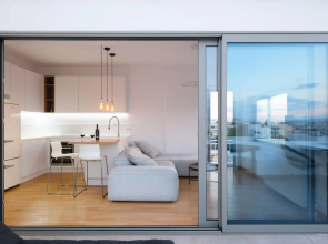 Amazing Suite at Glyfada with sea view & jacuzzi